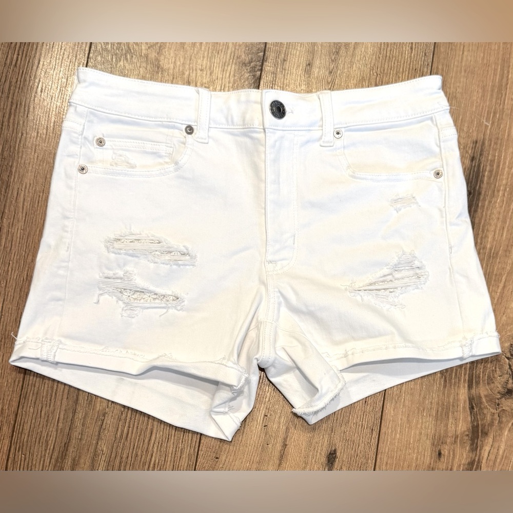 NWOT! American Eagle White Stretch Distressed Shorts